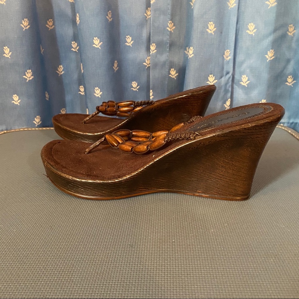 Vintage Y2K platform sandals / slides size 10